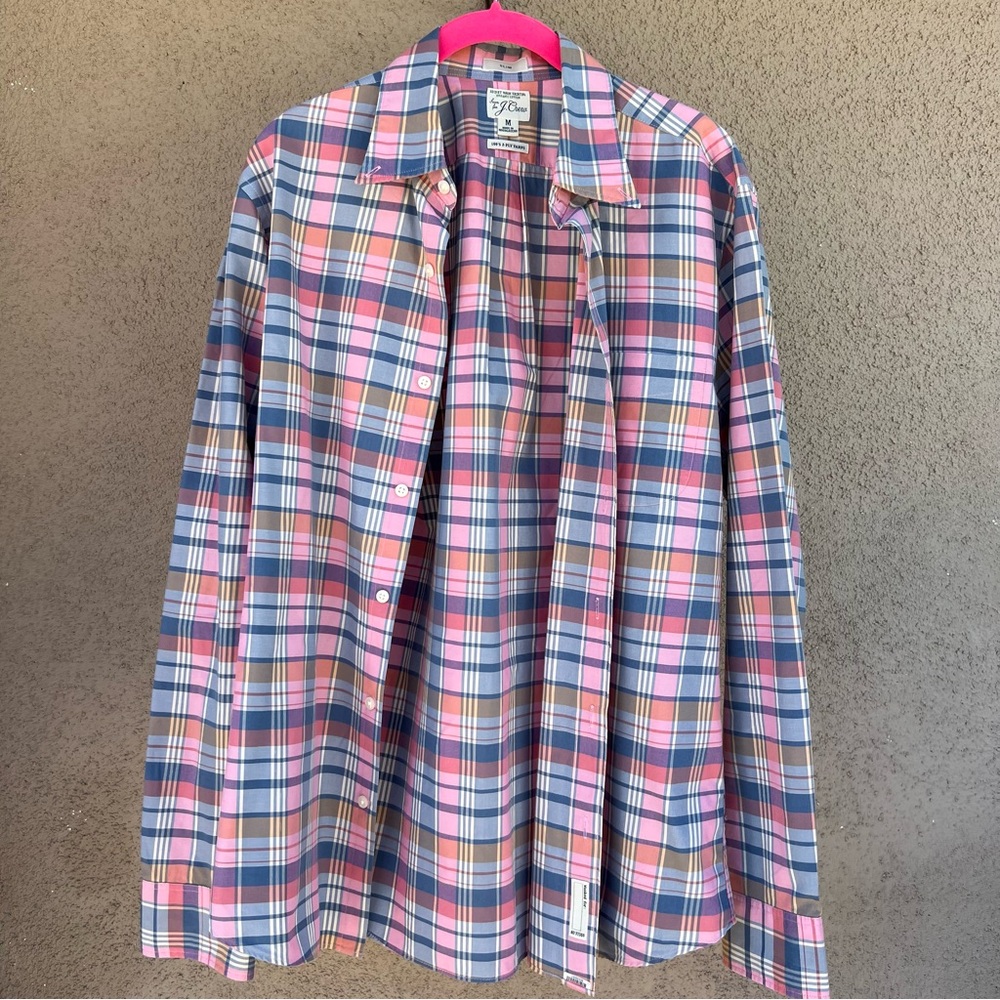 J.Crew Men’s Button Down Long Sleeve Plaid Shirt in Classic Medium with pocket